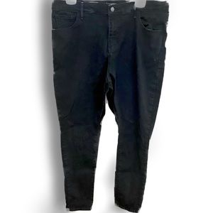 Levi’s 720 Black High Rise Skinny Jeans 18W
